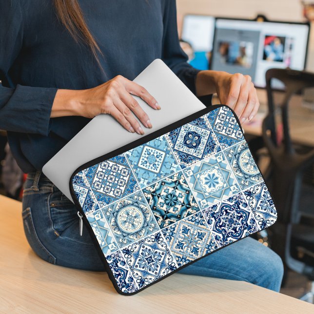 Mittelmeer-Fliesen, Portugal, Azulejo, Majolica Laptopschutzhülle (Von Creator hochgeladen)