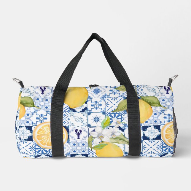 Mittelmeerblaue Majolika und Zitrone  Duffle Bag (Vorderseite)
