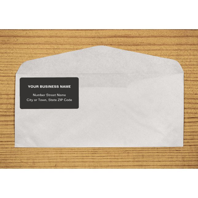 Mittenausbalancierte Schlichte Textausgabe - Black (Center aligned plain text business black shipping label on envelope)