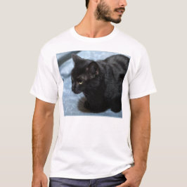 Mitternacht auf Blau (schwarze Katze) T-Shirt