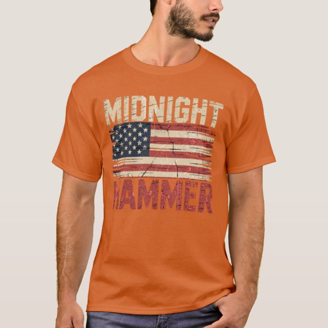 Mitternacht Hammer B-2 Stealth Jet Usa Flag T-Shirt (Vorderseite)