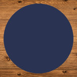 Mitternacht Navy Blue Solid Color Runder Pappuntersetzer<br><div class="desc">Entdecken Sie die Eleganz von Midnight Navy Blue, einem faszinierenden tiefen Marineblau, das das ruhige Geheimnis eines Mitternachtshimmels und die tiefen Tiefen des Ozeans weckt. Diese raffinierte Farbe bringt eine Touch von Rätsel und Ruhe, perfekt für eine subtile und dennoch wirkungsvolle Note, die sich nahtlos in die moderne und klassische...</div>