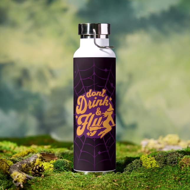 Mitternachtsflug: Ein gruseliger Retro Trinkflasche (Außenbereich)