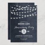 Mitternachtslicht-Jubiläum-Party laden Einladung<br><div class="desc">Modernes Jubiläumsdesign mit schlichten, eleganten, leuchtenden Saitenleuchten, die über die Decke hängen, und einer eleganten Mischung aus modernen und kalligraphischen Schriftart auf einem Aquarellhintergrund aus gedruckten Imitaten. Ein schlichtes und stilvolles Design, perfekt für den Sommer! Klicken Sie auf die Schaltfläche IT CUSTOMIZE, um Schriftart anzupassen, Text zu verschieben und Ihr...</div>