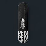Mittlerweile im Weltraum Skateboard<br><div class="desc">Meanwhile in space astronauts fight off invaders from other worlds. "PEW PEW PEW" - Space Battle Skateboard deck</div>