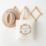 Mittsommer | Großmutter der Braut Tragetasche<br><div class="desc">Die Tasche des Brautparty ist mit einem blumenreichen Wasserschrei von Rose und Bauern in Rosa,  Pfirsich und Weissgrün versehen,  in dem die "Oma der Braut" in handgeschriebenem Schriftsatz eingetragen ist. Entworfen,  um unsere MidSummer Floral Kollektion zu ergänzen.</div>