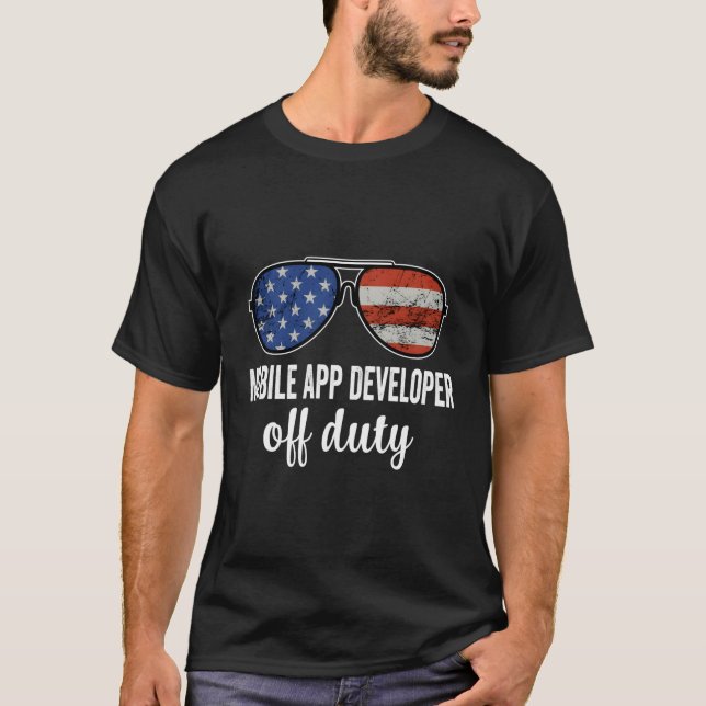 Mobile App Developer Off Duty American Flag Sungla T-Shirt (Vorderseite)