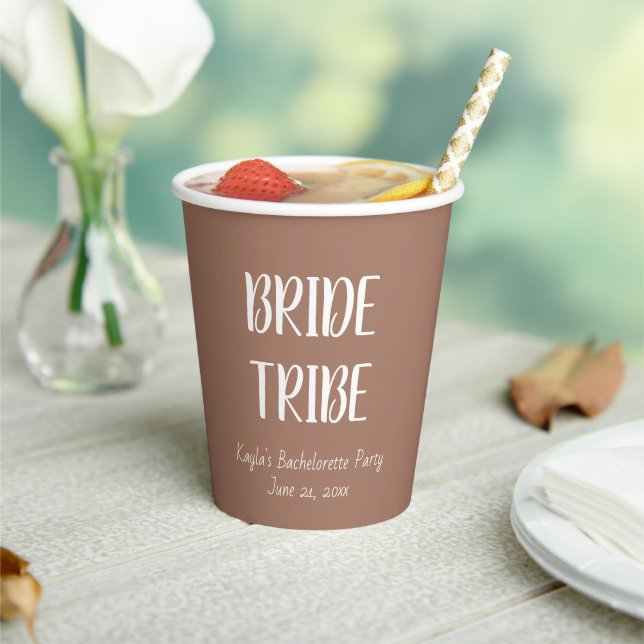 Mocha Simple Style Wedding Bride Tribe Pappbecher (In Situ)