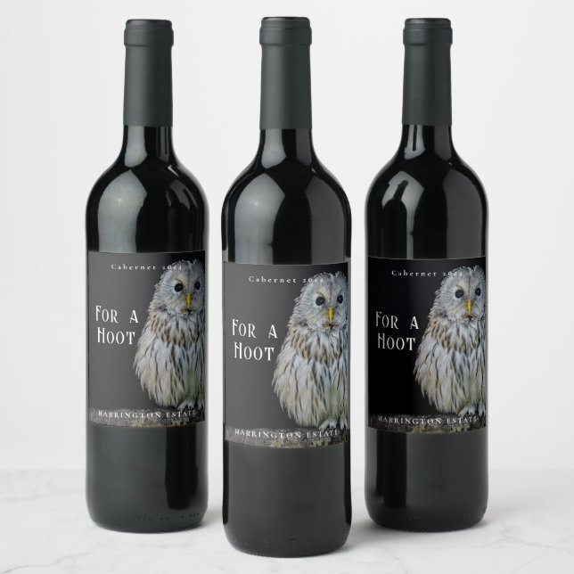 Mockup Owl Custom Wine Labels Weinetikett (Flaschen)