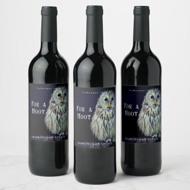 Mockup Owl Custom Wine Labels Weinetikett (Flaschen)