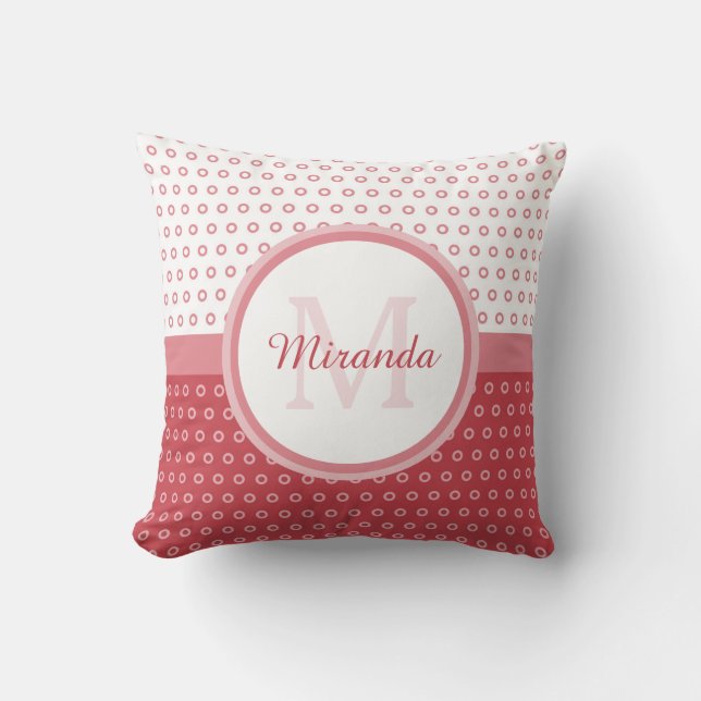 Mod Pink und Weiß Polka Dots Monogramm mit Name Kissen (Vorderseite)
