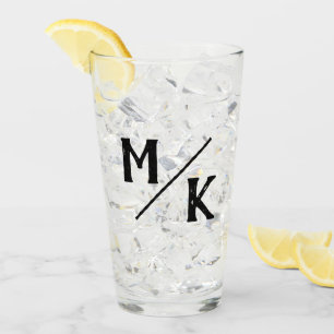 Mod Typografie für die Hochzeitmonografie Glas