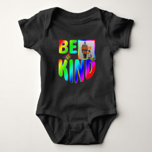 MODE CUSTOM SEI FREUNDLICH FARBENFROH RAINBOW SCHM BABY STRAMPLER