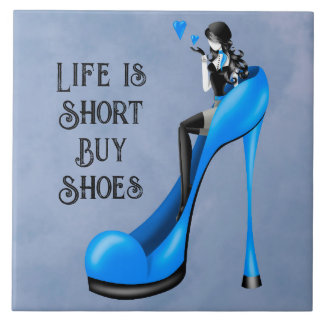 Mode-Diva in Stiletto Blau Fliese