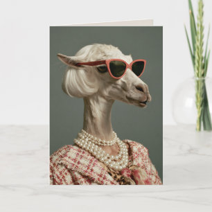 Modebewusste Lama in Perlen und Sonnenbrille Karte