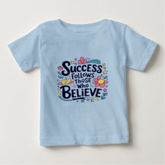 Modedesign-Gehen und guter T - Shirt