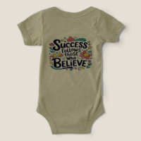 Modedesign-Gehen und guter T - Shirt