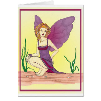 Modefee mit Lila und Burgunder-Kleid