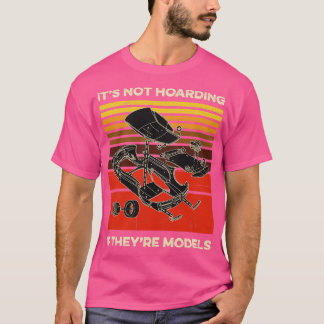Modell baut nicht, wenn seine Modelle 1 T-Shirt