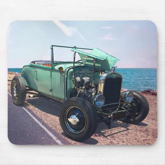 Modell Ein Roadster-frisierte Auto am Meer Mousepad (Vorne)
