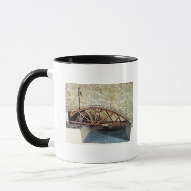 Modell einer Drehbrücke Tasse (Links)