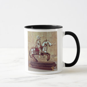 Modell eines gepanzerten Pferds und des Reiters, Tasse