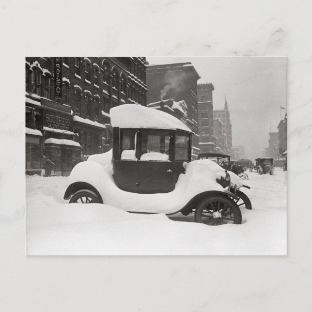 Modell T im Schnee begraben, 1922 Postkarte (Vorderseite)