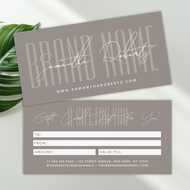 Modern add brand name script typography gift card (Von Creator hochgeladen)