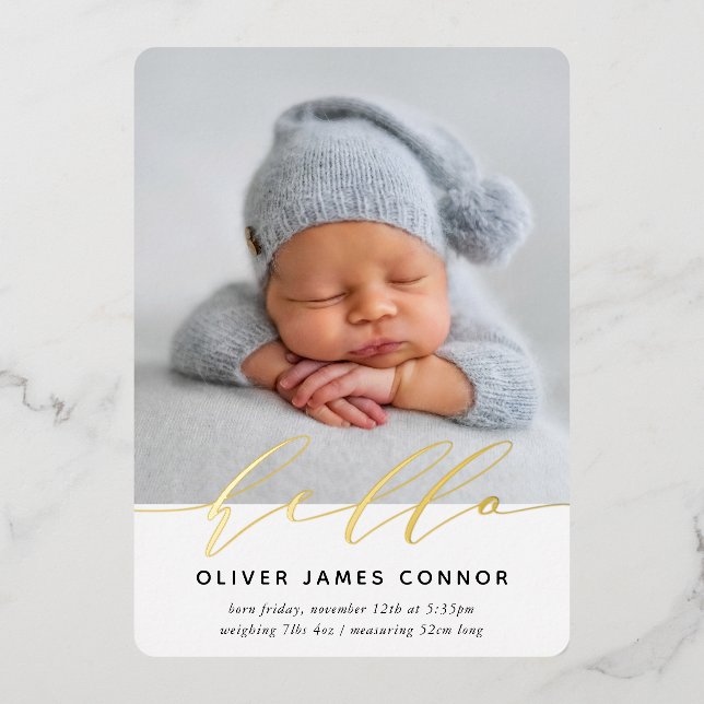 MODERN BABY FOTO elegant hallo Kalligraphie hoch A Folieneinladung (Vorderseite)