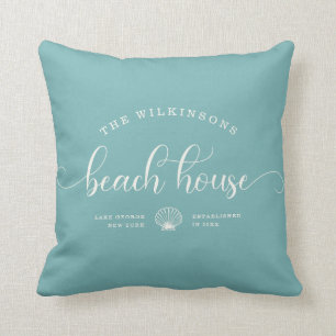 Modern Beach House Familie Name Script City Blue Kissen