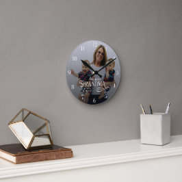 Modern Best Grandma Ever Photo Personalized Runde Wanduhr