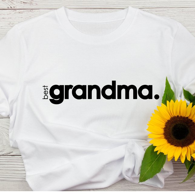 Modern Best Oma Basic Woman's T - Shirt (Von Creator hochgeladen)