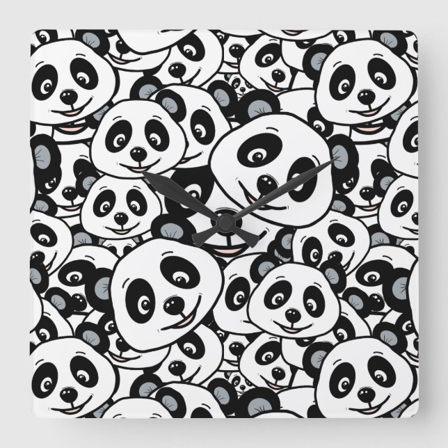 Modern Black and White Cute Panda Bear Pattern Quadratische Wanduhr (Vorderseite)