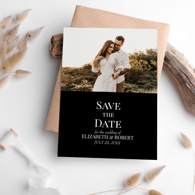 Modern Black Custom Foto Save the Date Card Einladung (Modern Black Custom Photo Save the Date Card on a table with neutral boho decoration.)
