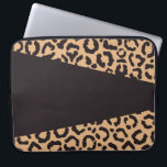 Modern Black Gold Cheetah Leopard Animal Print Laptopschutzhülle<br><div class="desc">Dieses moderne und trendige Muster ist perfekt für die zeitgenössische Mode. Es zeichnet sich durch ein handgezeichnet leopardenfarbenes, schwarz-goldfarbenes Muster aus, das in der Gezeitenuntermalung als Getier wird. Es ist mädchenhaft, einzigartig und modern! ***WICHTIGE HINWEIS FÜR DESIGN: Für individuelle Designanfragen, wie z.B. passende Produktanfragen, Farbänderungen, Platzierungsänderungen oder andere Änderungswünsche, klicken...</div>
