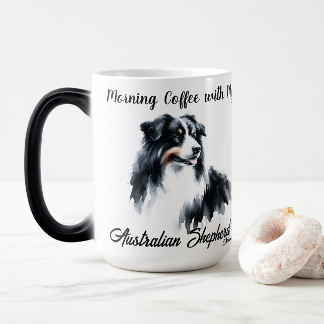 Modern Black on White Coffee Australian Shepherd Verwandlungstasse (Mit Donut)