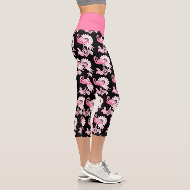 Modern Black Paisley Pink Flamingo Capri Leggings (Rechts)