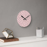 Modern black pink watercolor cute polka dots runde wanduhr<br><div class="desc">Modern black and pink watercolor cute polka dots pattern. An elegant,  cute,  stylish modern watercolor hand-painted polka dots design on a pastel pink background. Get this girly,  trendy,  pastel colors,  simple design for her or anyone on any occasion.</div>