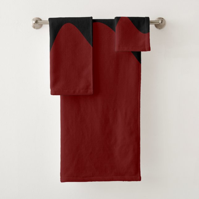 Modern Black River Deep Red Badhandtuch Set (Insitu)