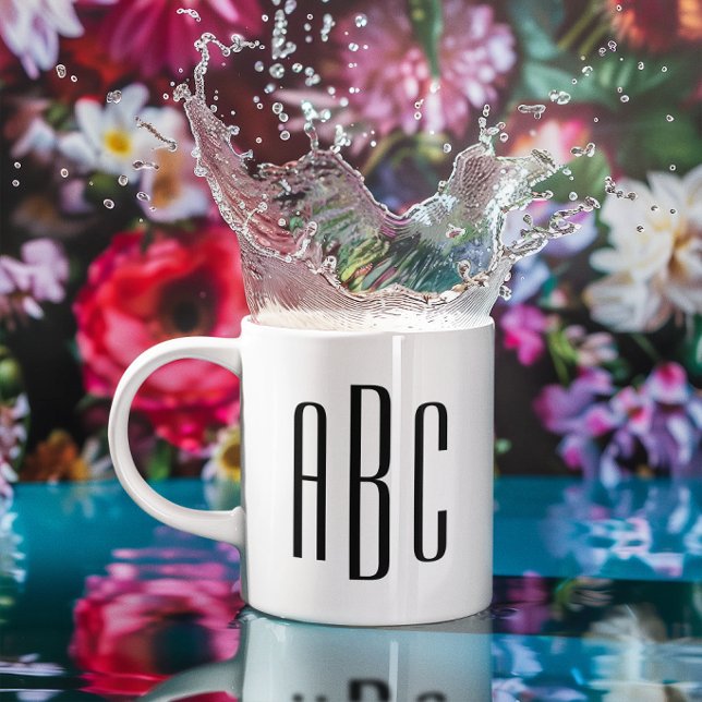 Modern Black Three Letter Monogram Kaffeetasse (Modern Black Three Letter Monogram Coffee Mug)