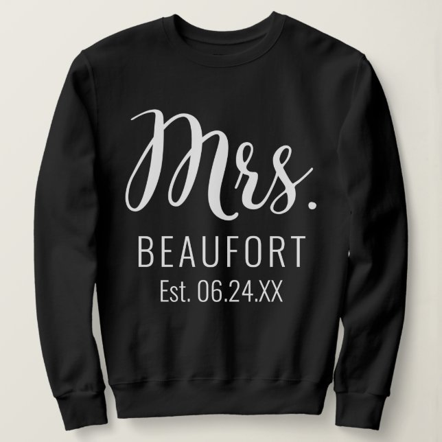 Modern Black & White Mrs Sweatshirt für Bride (Design vorne)