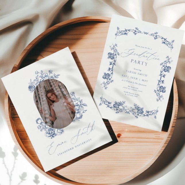 Modern Blue Toile Graduation Photo Announcement Einladung (Von Creator hochgeladen)