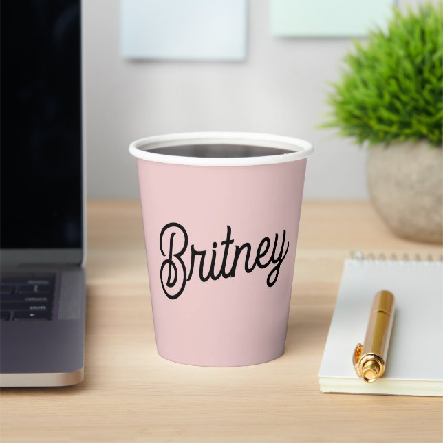 Modern Blush Dusty Pink Monogram und Name Pappbecher (InSitu)