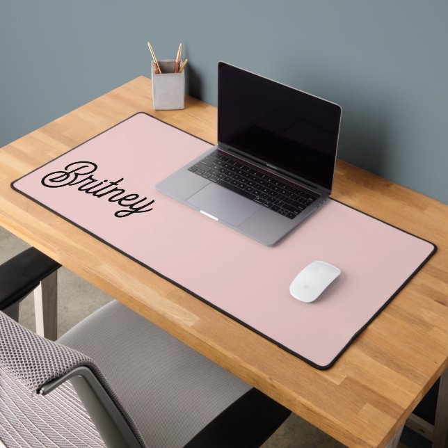 Modern Blush Dusty Pink Monogram und Name Schreibtischunterlage (Büro 2)