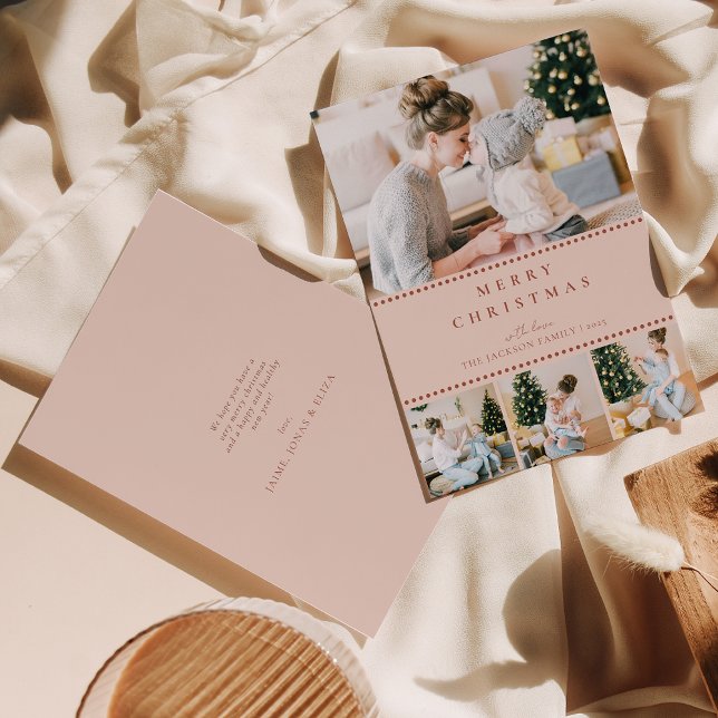 Modern Blush Multi Photo Christmas Feiertagskarte (Von Creator hochgeladen)