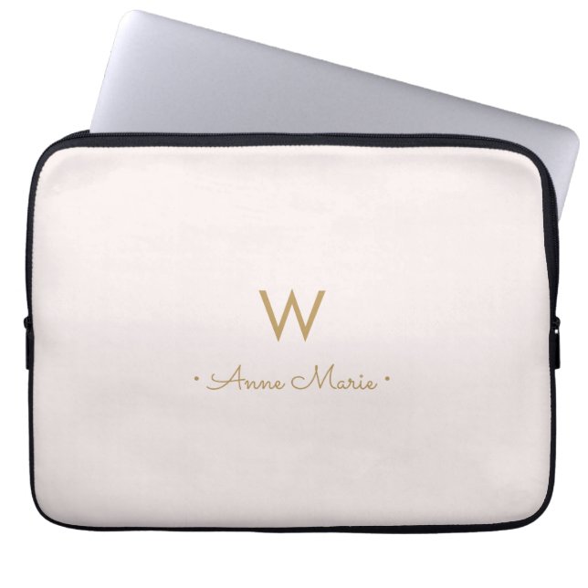 Modern Blush Pink Gold Script Monogram Laptopschutzhülle (Vorderseite)
