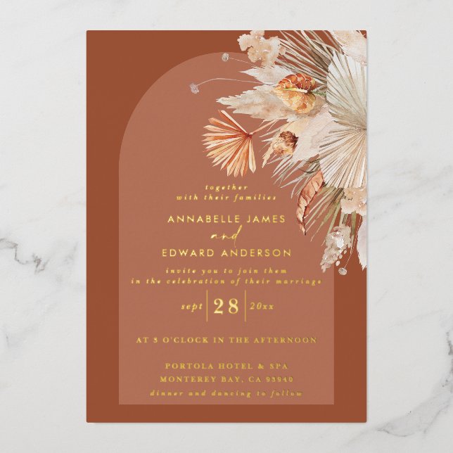 Modern bohemian terracotta pampas grass wedding folieneinladung (Vorderseite)