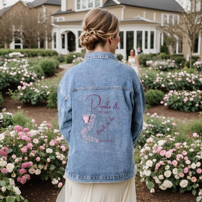 Modern Boho Chic Pearls und Prosecco Brautparty Jeansjacke (Hochzeit Rückseite)