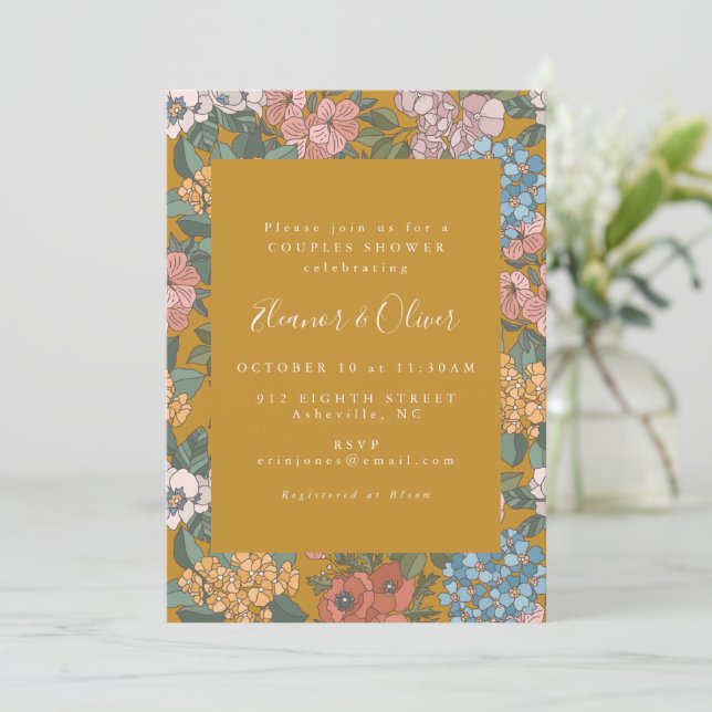 Modern Boho Floral Mustard Yellow Couples Shower Einladung (Stehend Vorderseite)