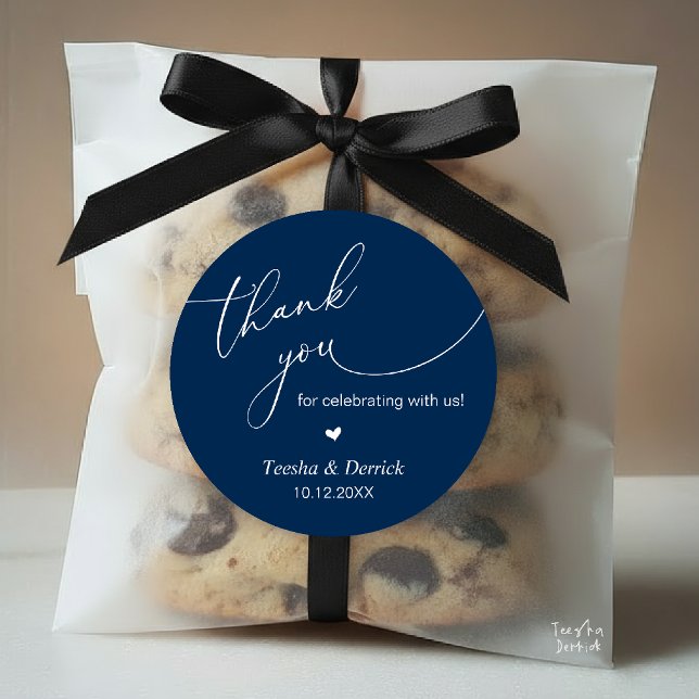 Modern Boho Wedding Niedlich Heart Danke für Ihre  Runder Aufkleber (Modern Wedding Minimalist Thank You Gifts Classic Round Sticker in Navy Blue, Little Cute Heart)